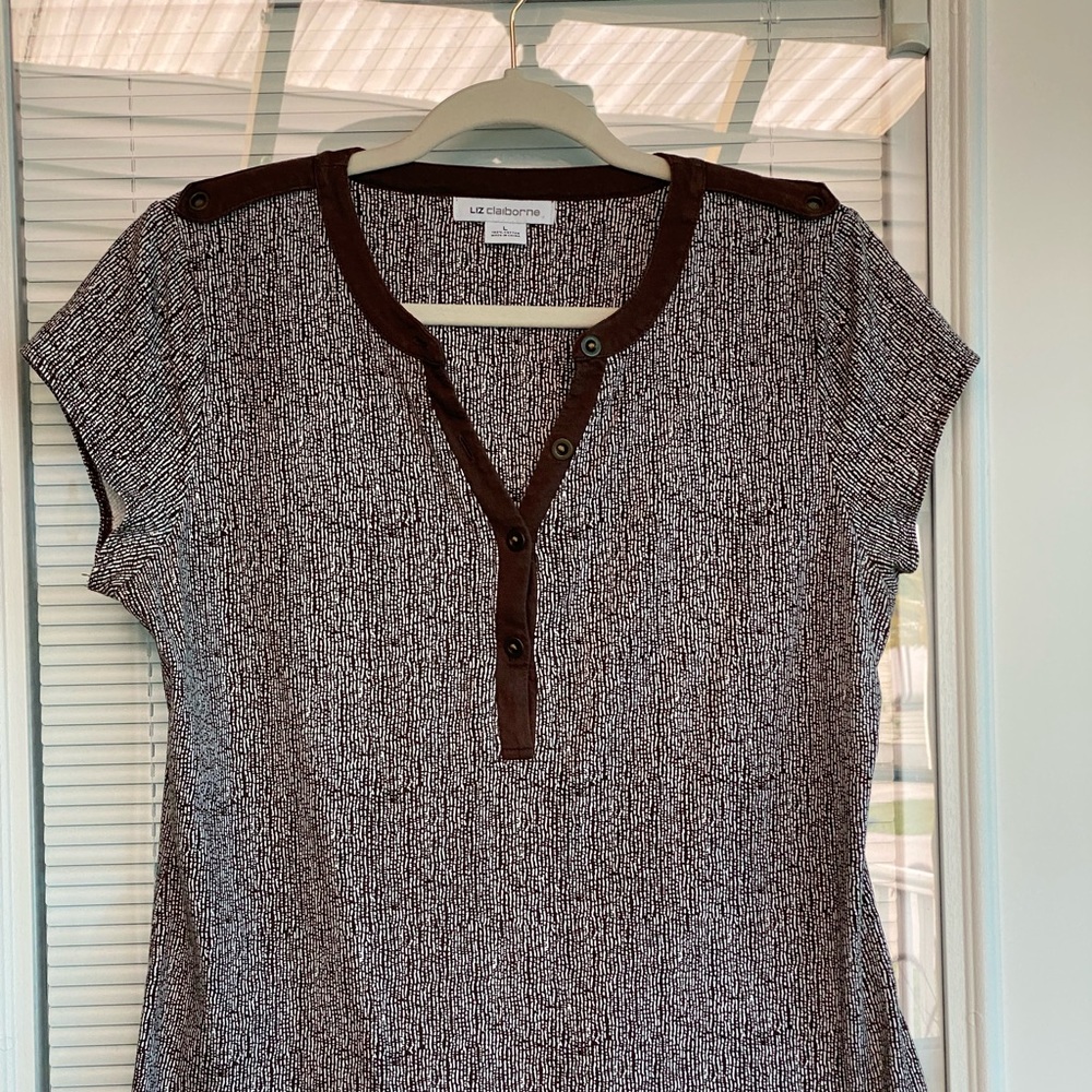 Liz Claiborne brown/white blouse